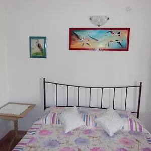 https://artistika-golden-apartment.in-sardinia.net